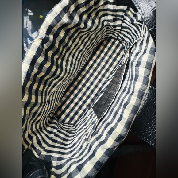 Brighton Straw Shoulder Bag with Checkered Lining - Picture 9 of 10